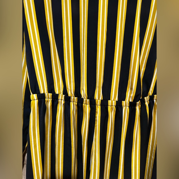 Striped Satin Tie Front Dress - Picture 5 of 5